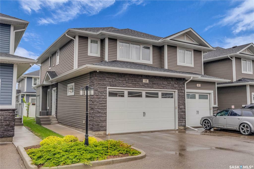 Property Photo:  115 Veltkamp Crescent 48  SK S7T 0T7 