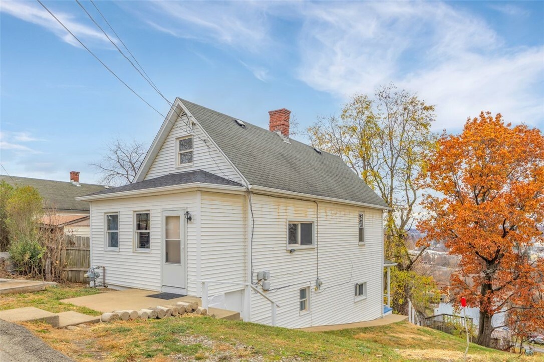 Property Photo:  97 Charles St  PA 15301 