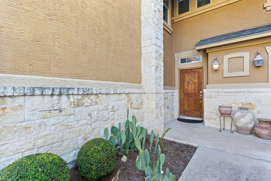 Property Photo:  2210 Onion Creek Parkway  TX 78747 