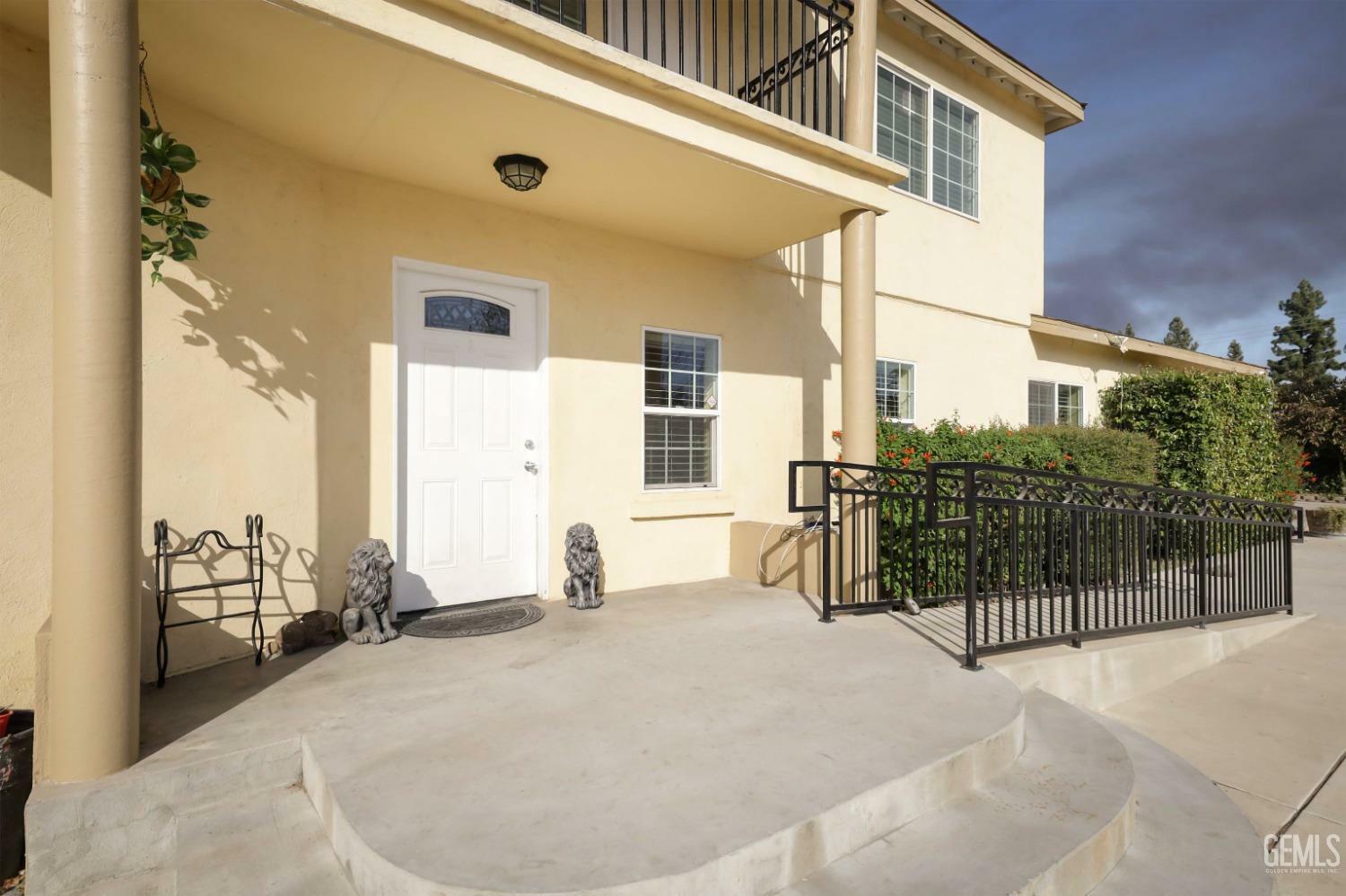 Property Photo:  2510 Wilson Road  CA 93304 