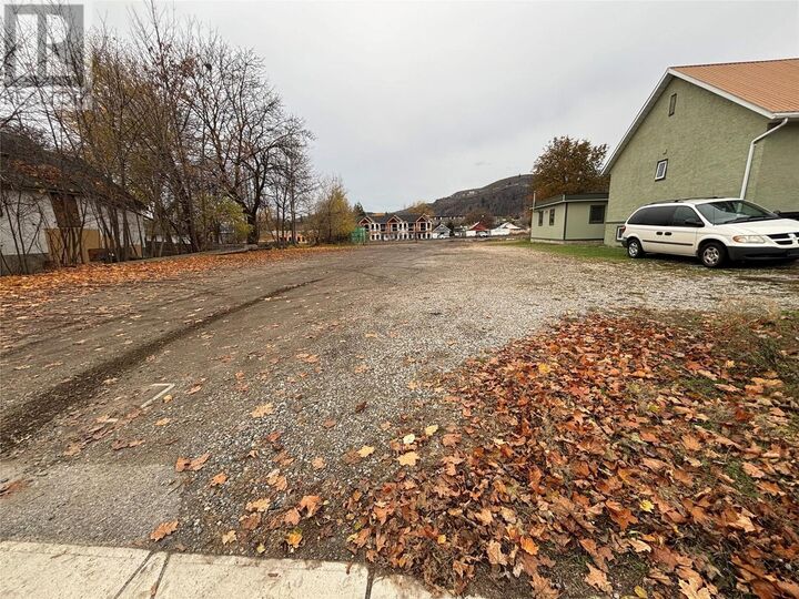 Property Photo:  4000 29 Street  BC V1T 5B4 