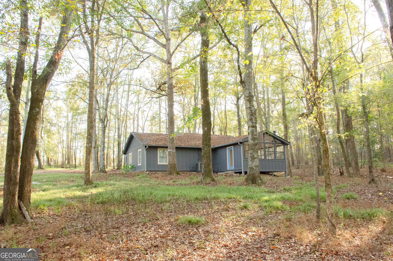 Property Photo:  1300 Beaver Dam Road  GA 30650 