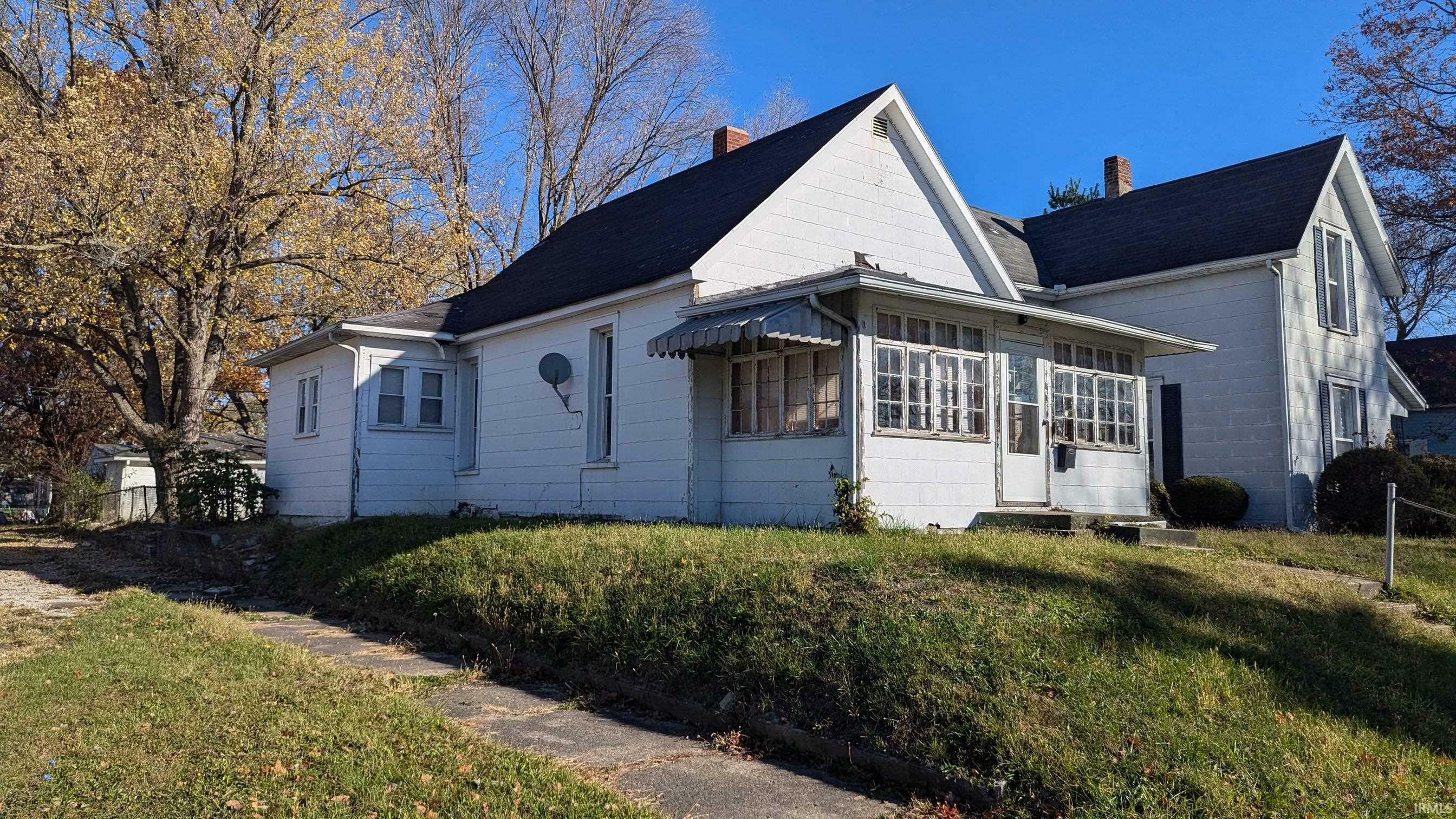 Property Photo:  1434 W Euclid Avenue  IN 46952-3449 