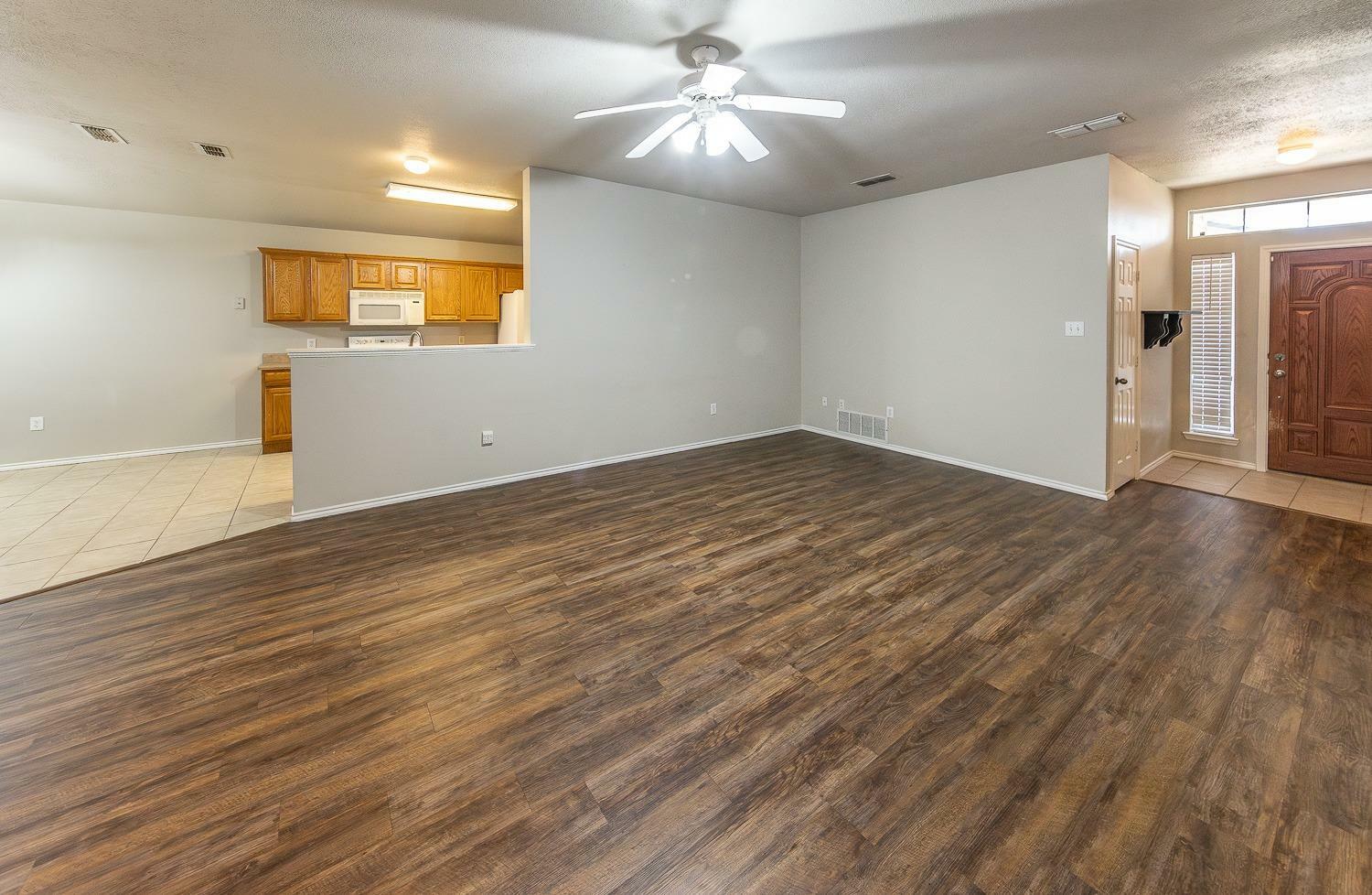 Property Photo:  6113 16th Street  TX 79416 