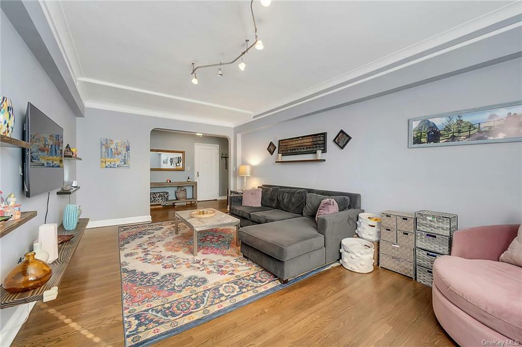 Property Photo:  90 Bryant Avenue F4a  NY 10605 