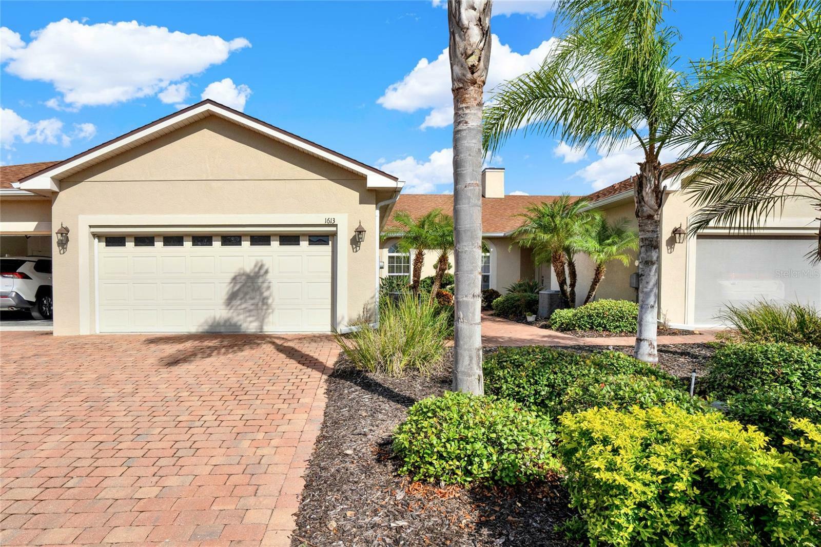 Property Photo: 1613 Linz Court FL 33884
