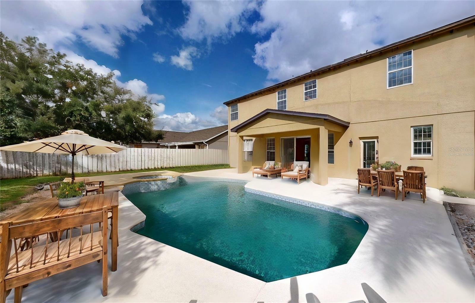 Property Photo:  304 Highbrooke Boulevard  FL 34761 