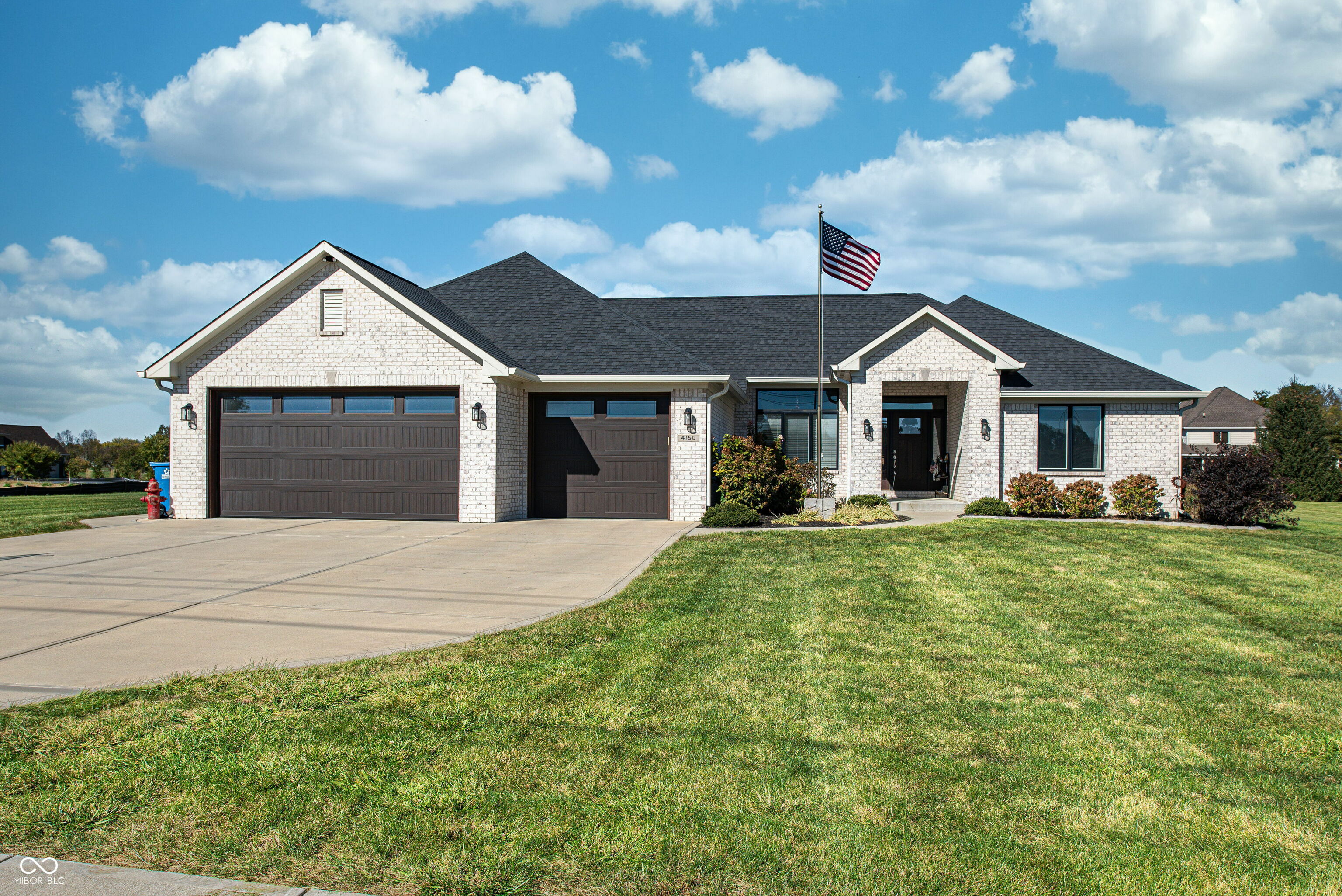 Property Photo: 4150 E County Road 100 South IN 46123