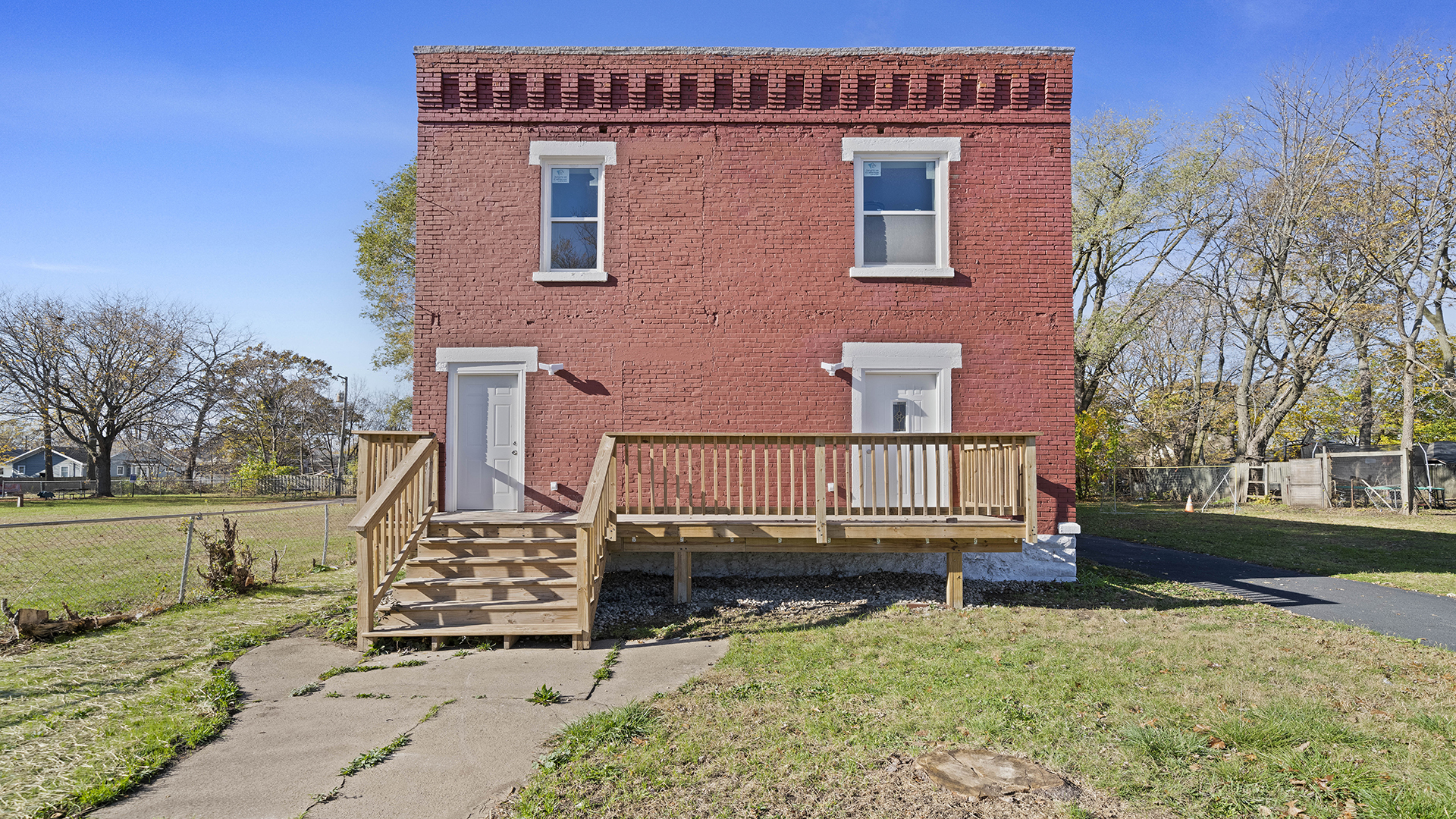 Property Photo: 1933 S 6th Street IL 61104