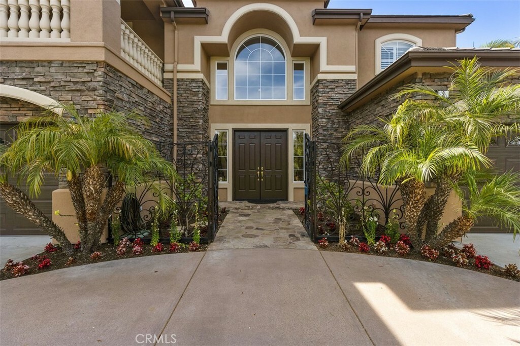 Property Photo: 3 Fair Valley CA 92679