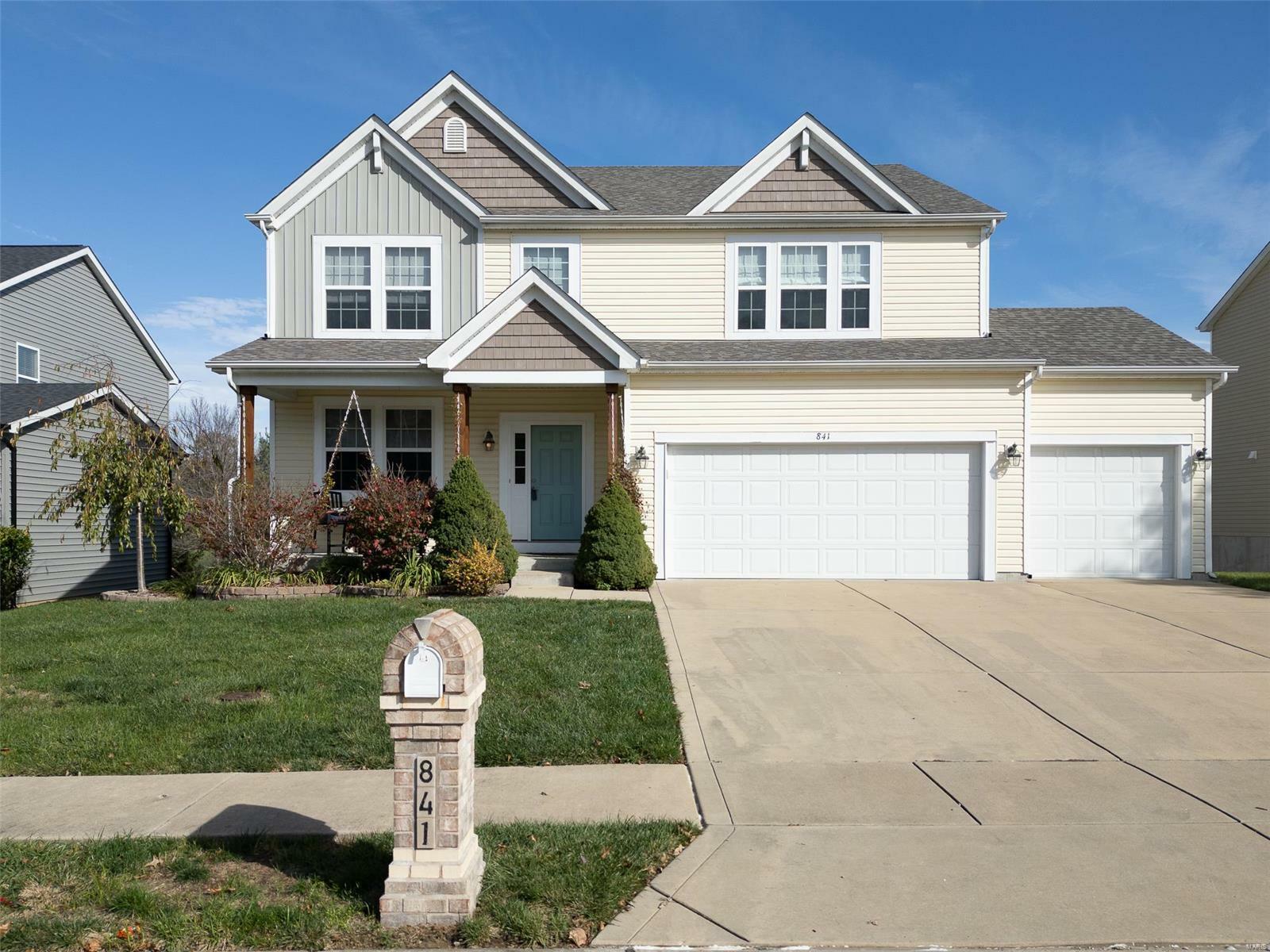 Property Photo: 841 Ashton Way Circle MO 63025