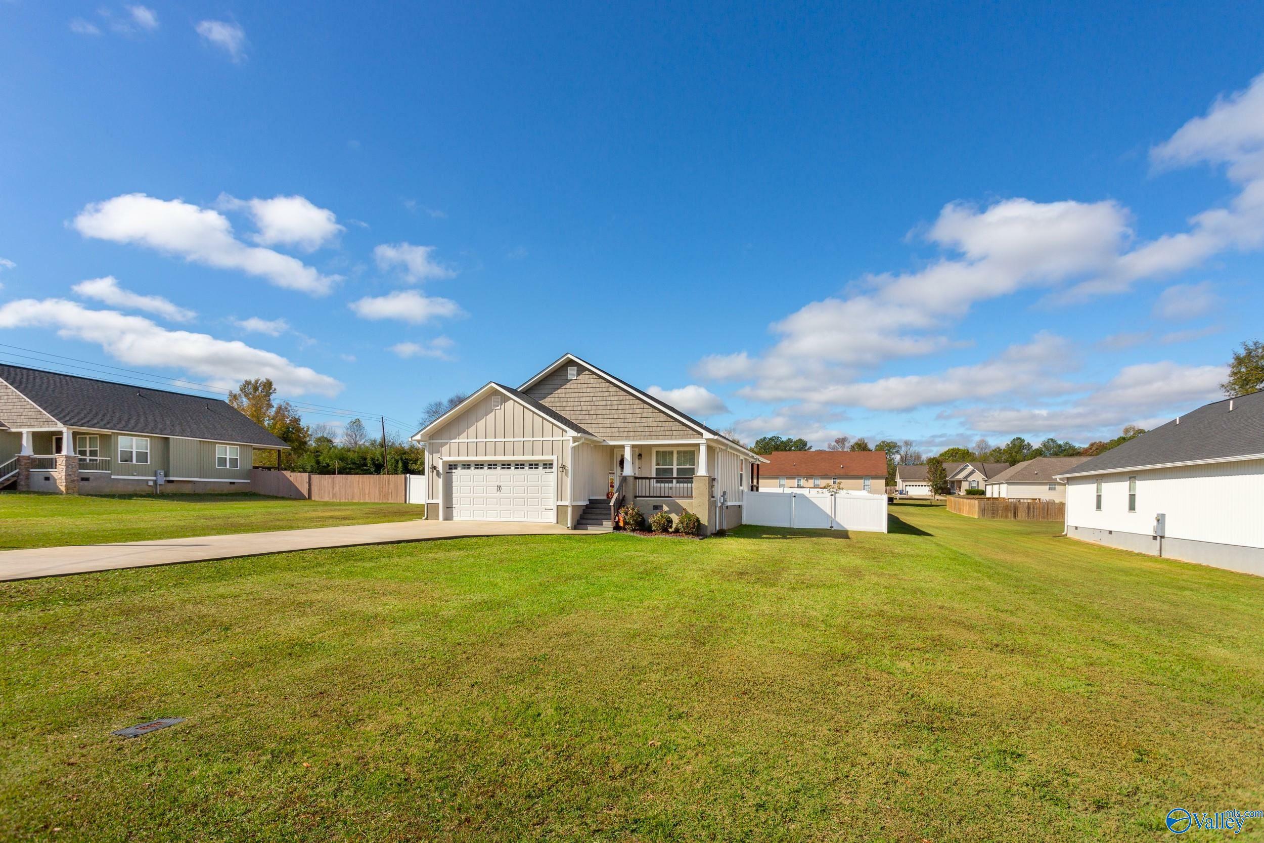 Property Photo:  2676 Posey Road  AL 35903 