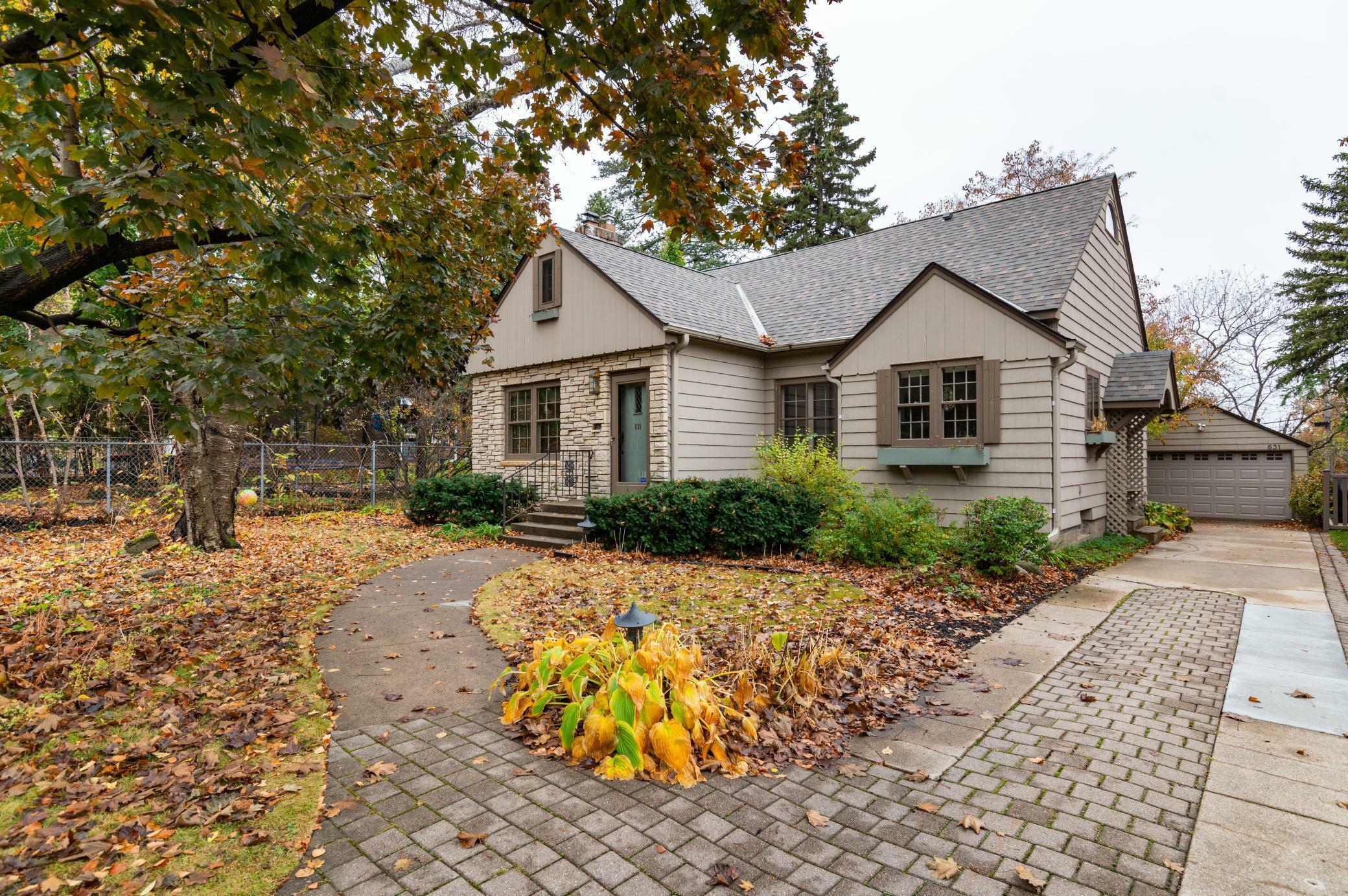 Property Photo:  631 Fairview Avenue S  MN 55116 