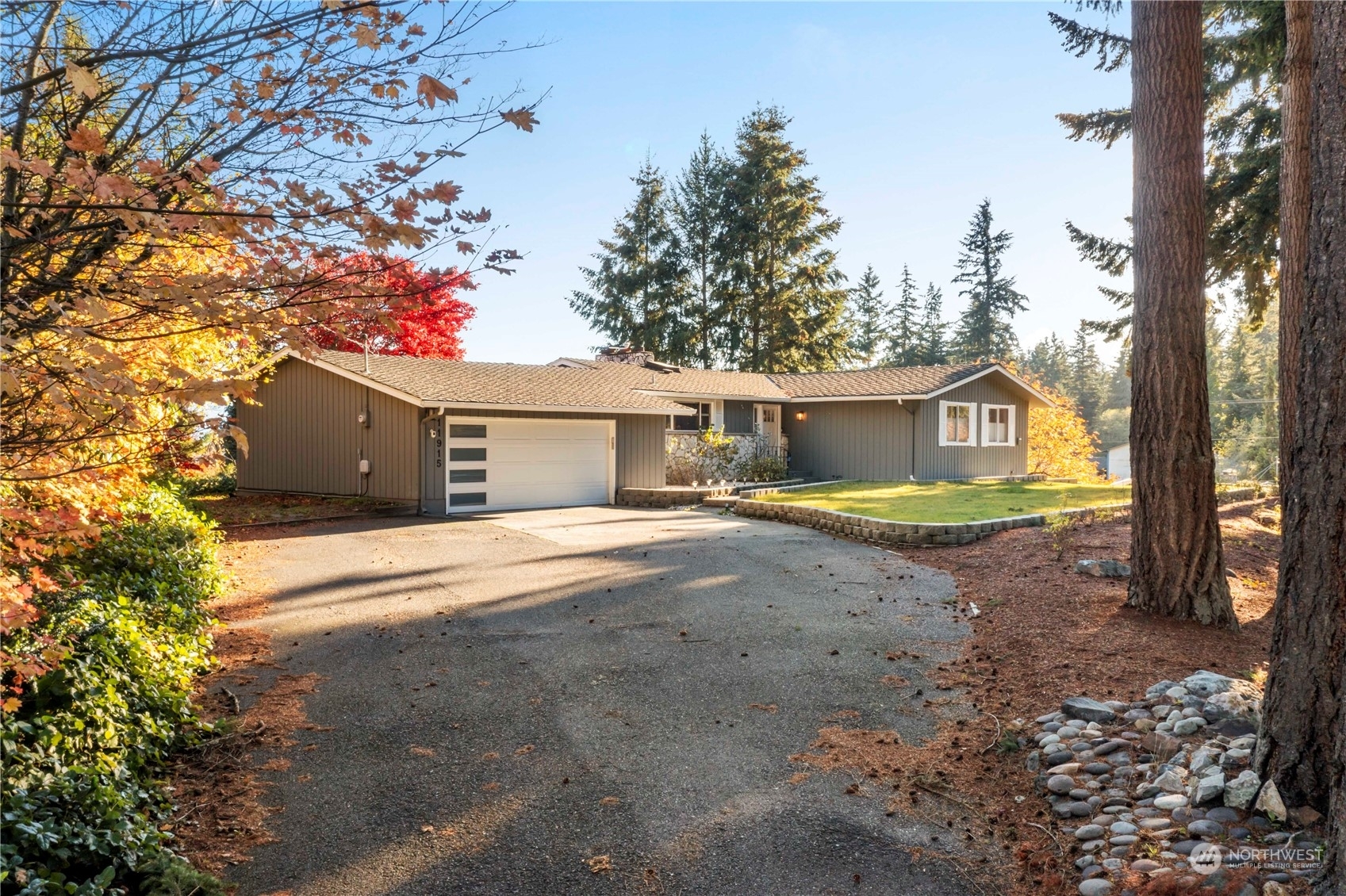 Property Photo:  11915 136th Avenue E  WA 98374 