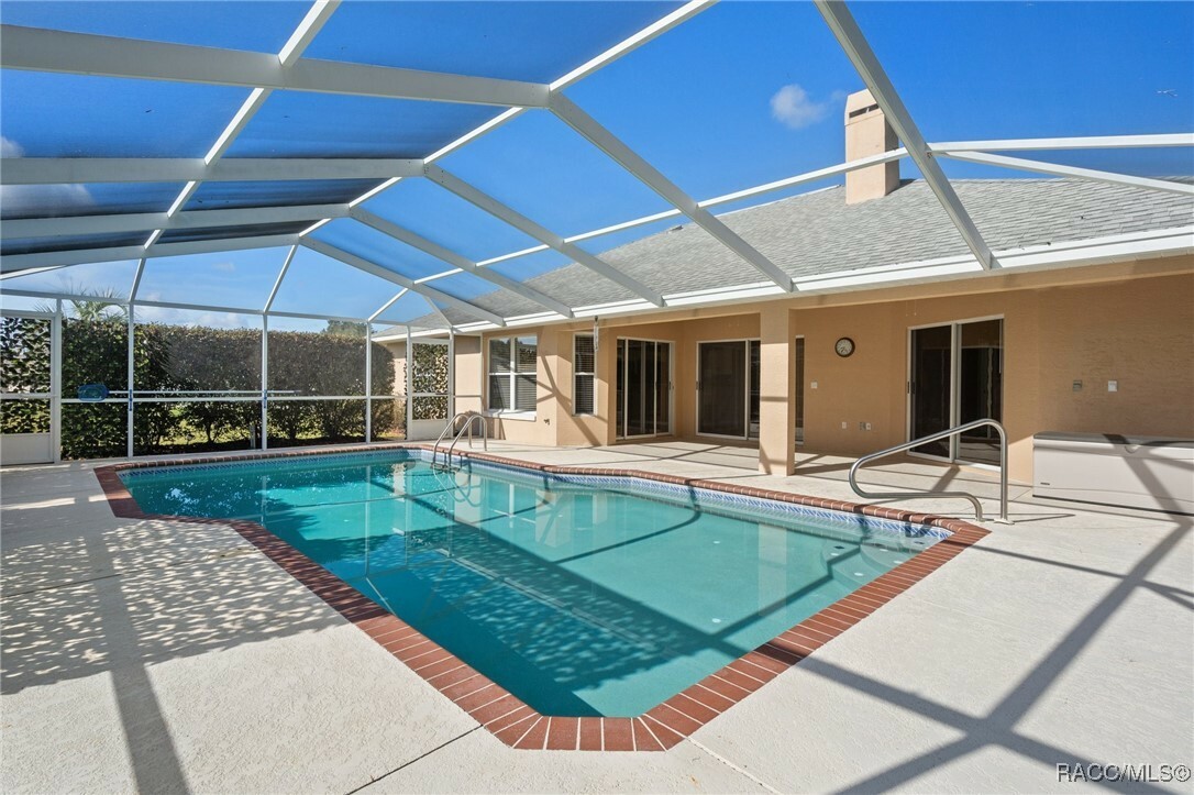 Property Photo:  2919 N Churchill Way  FL 34442 