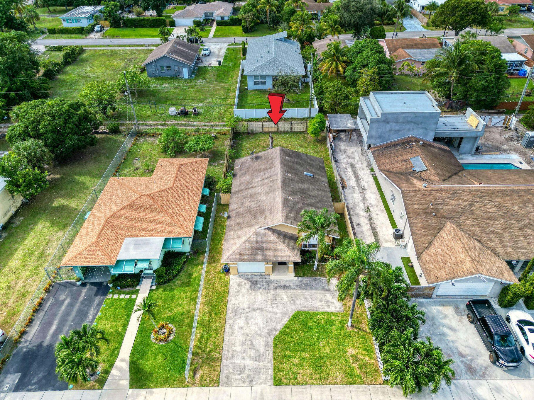 Property Photo:  124 NW 8th Avenue  FL 33444 