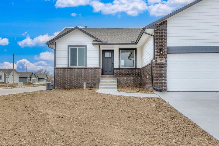 Property Photo:  1603 N Wildflower Ct  KS 67002 