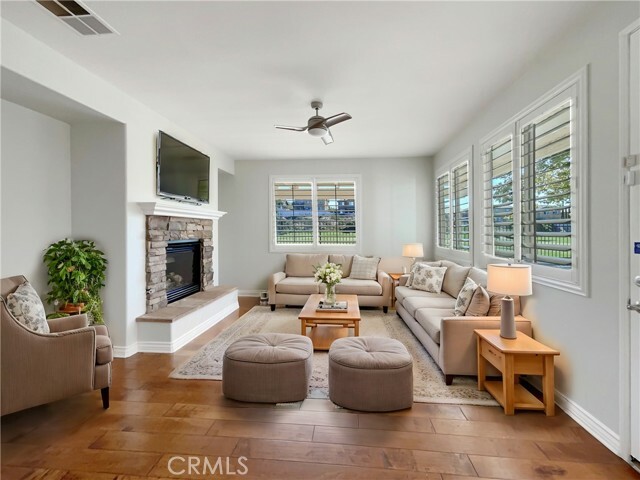 Property Photo: 46332 Kohinoor Way CA 92592