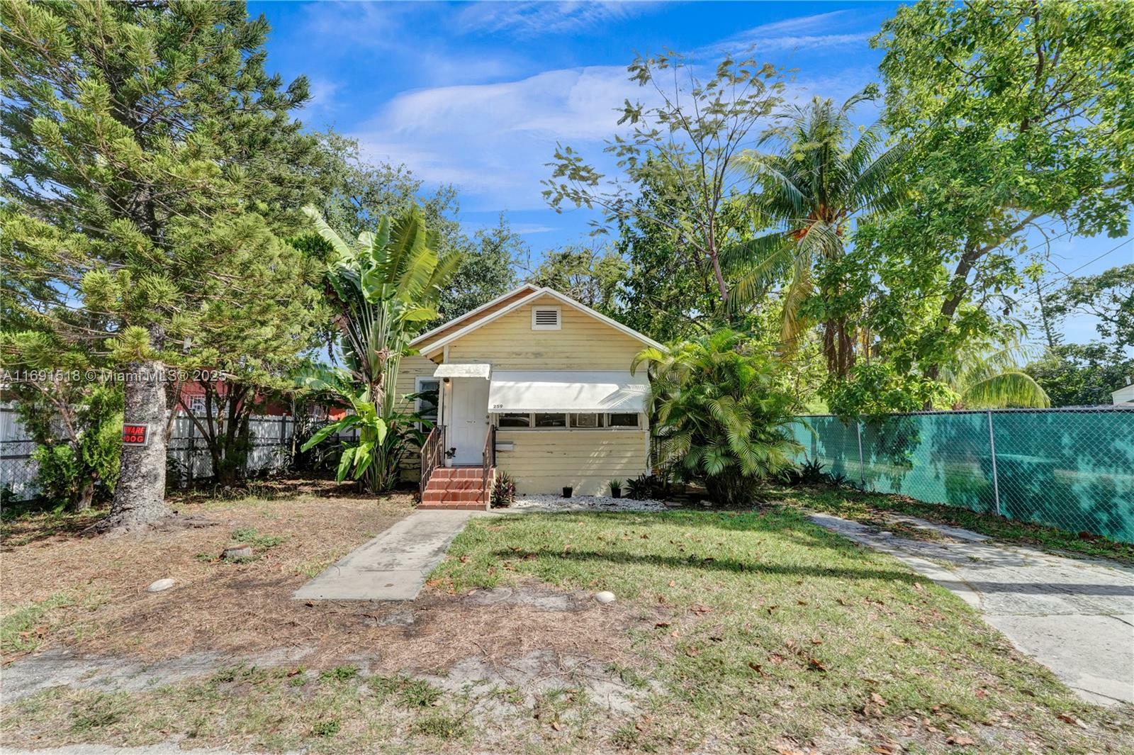 Property Photo:  259 NE 57th St  FL 33137 