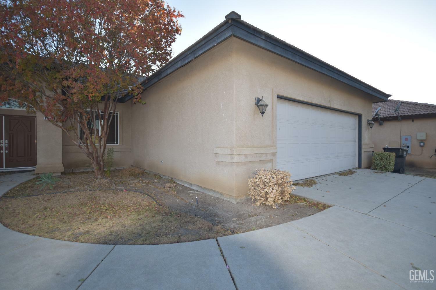 Property Photo:  11109 Wilkesboro Court  CA 93306 