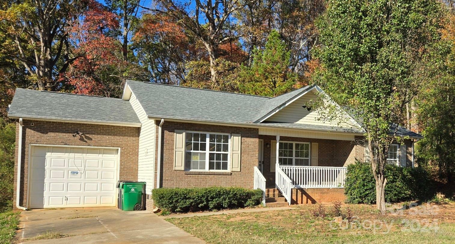 6526 Hoover Circle  Charlotte NC 28214 photo