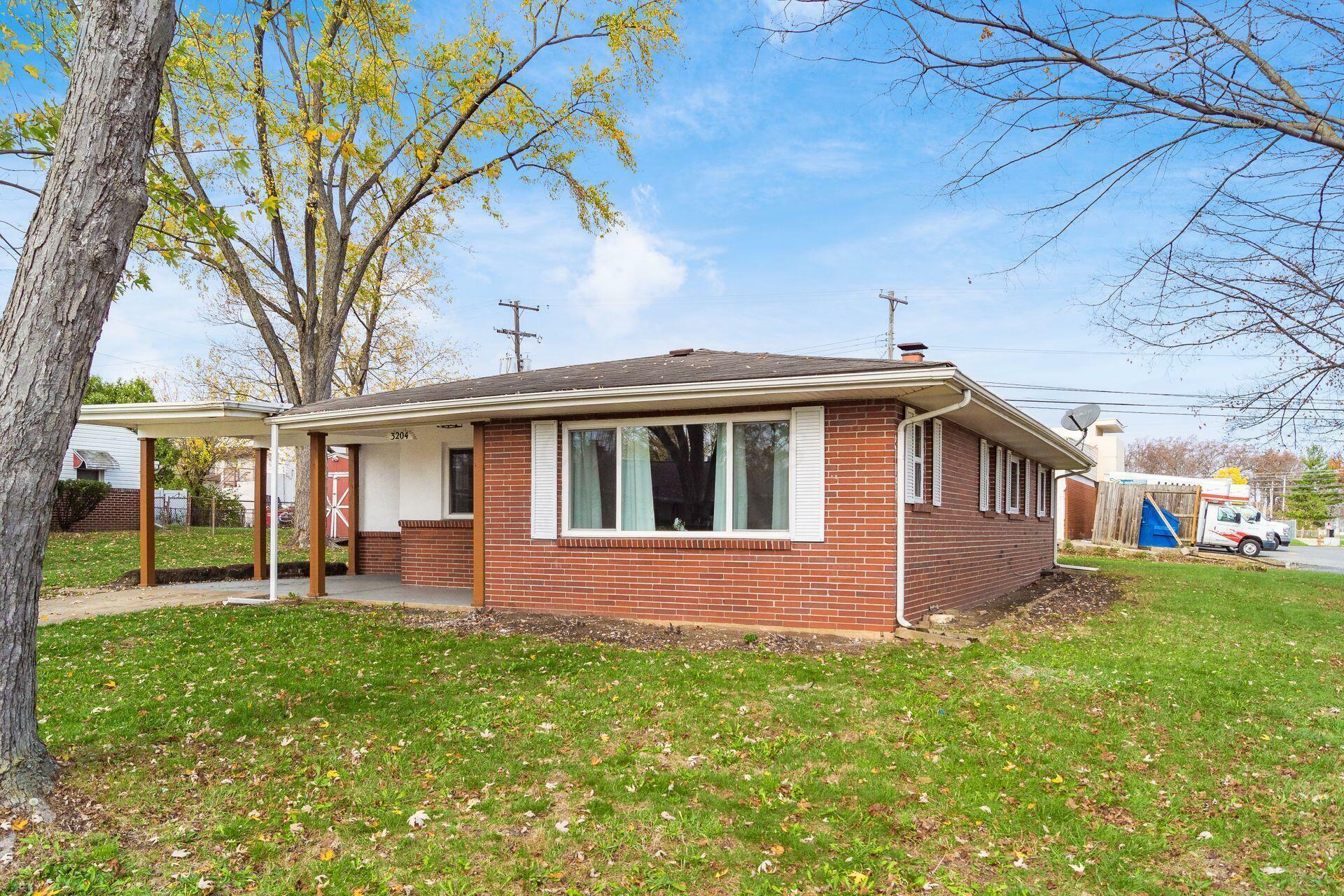 Property Photo:  3204 Whitehead Road  OH 43204 