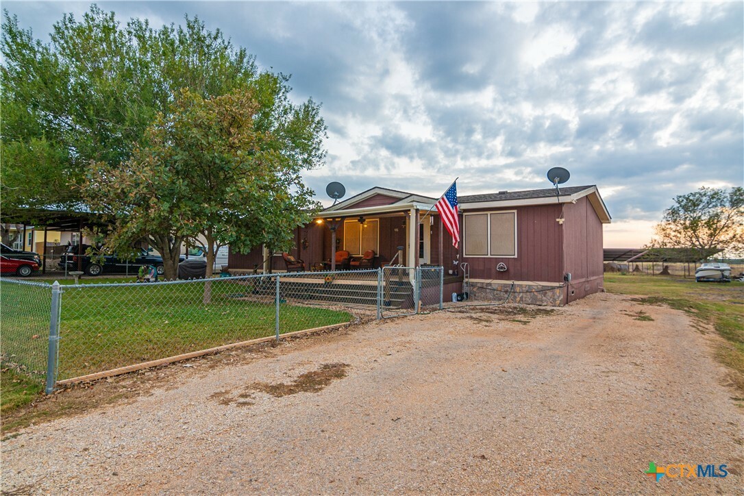 Property Photo:  436 Rosemary Loop  TX 78130 