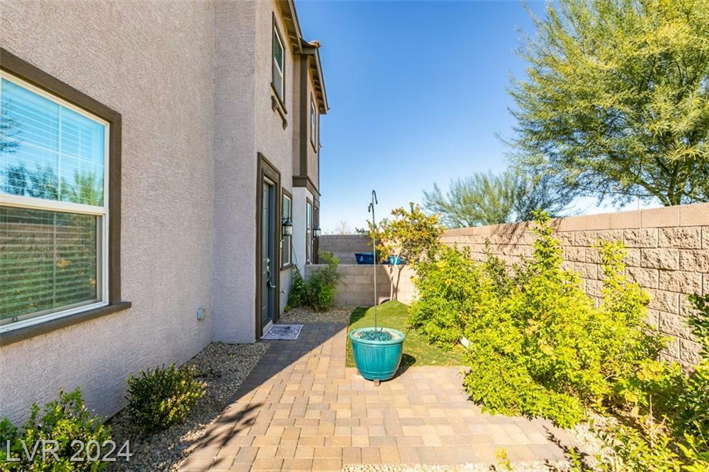 Property Photo:  258 Blue Grotto Street  NV 89015 