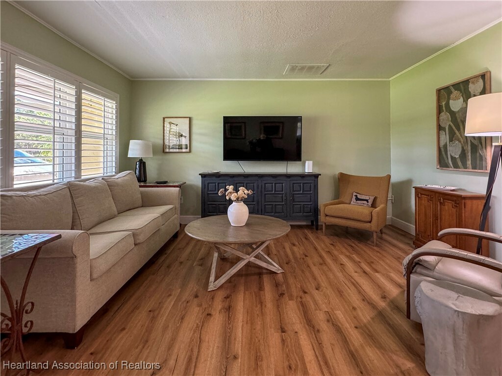 Property Photo:  1343 Washington Boulevard NW  FL 33852 