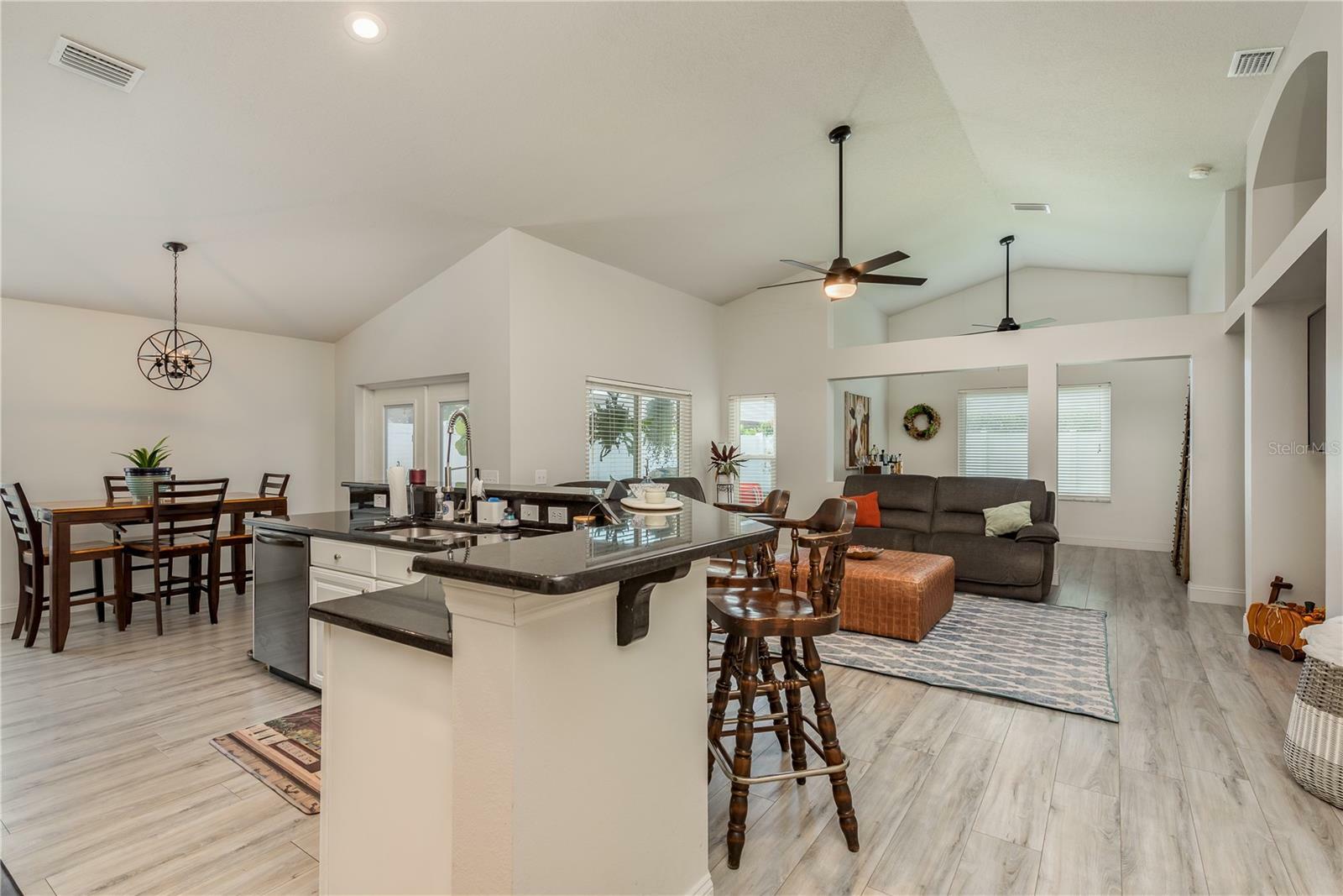 Property Photo:  11205 Cypress Reserve Drive  FL 33626 