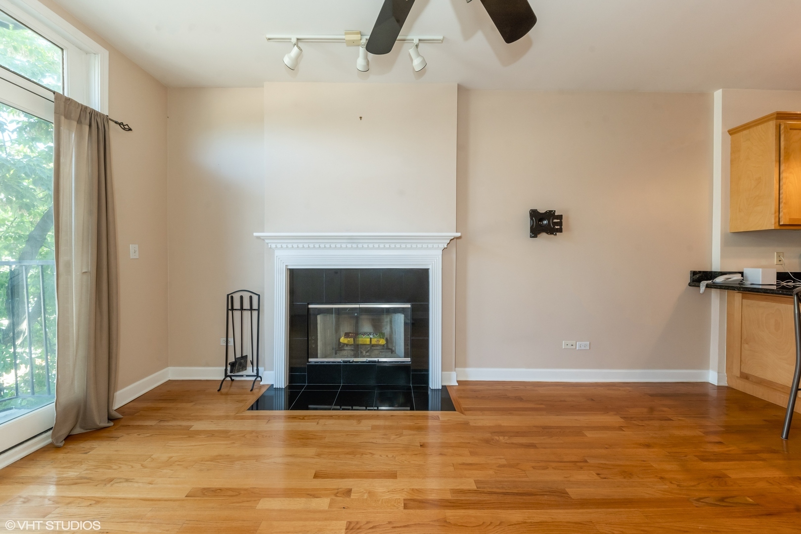 Property Photo:  1310 N Cleaver Street 2  IL 60642 