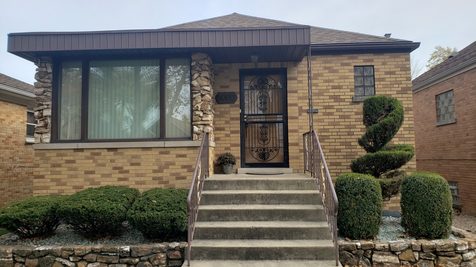 Property Photo:  5003 N Melvina Avenue  IL 60630 