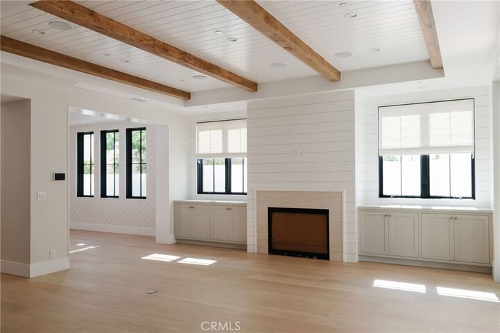 Property Photo: 1805 N Poinsettia Avenue CA 90266