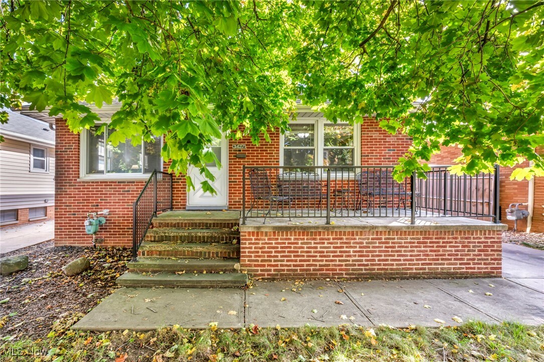 Property Photo:  3427 Norris Avenue  OH 44134 