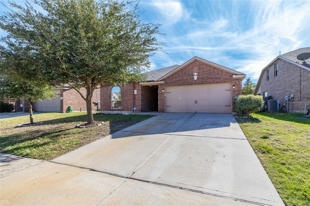 Property Photo:  136 Oriole Drive  TX 75409 