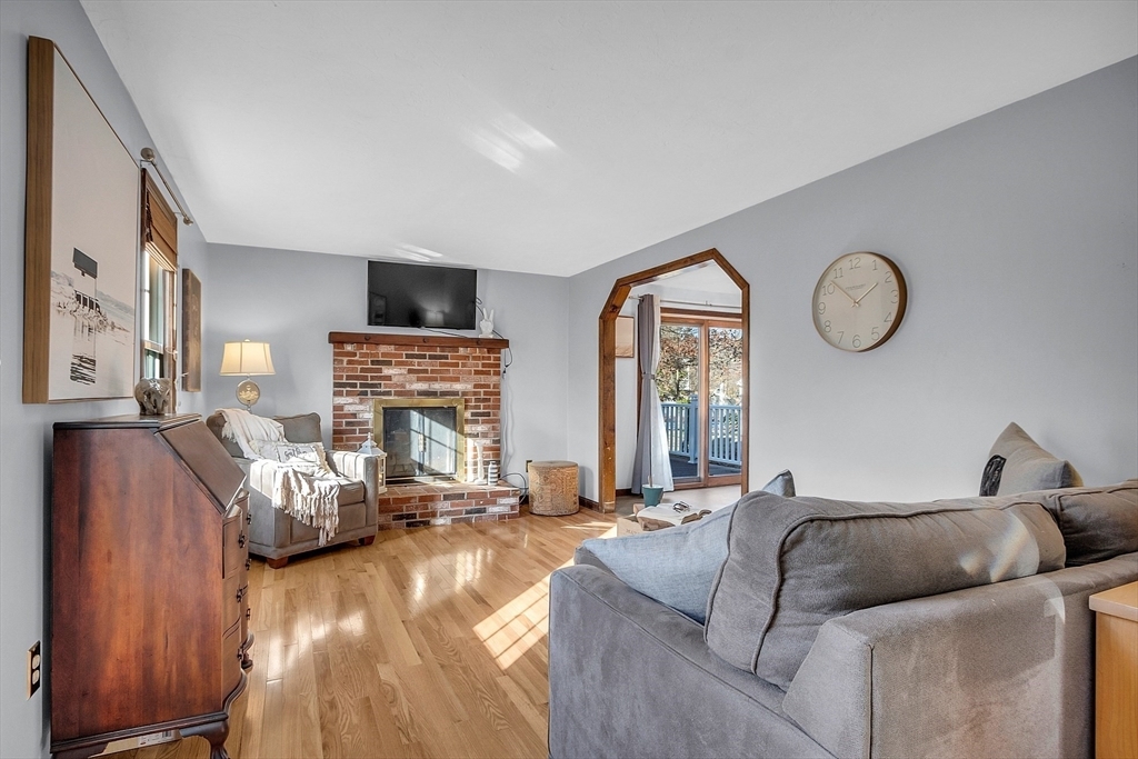 Property Photo:  48 Needham Street  MA 01863 