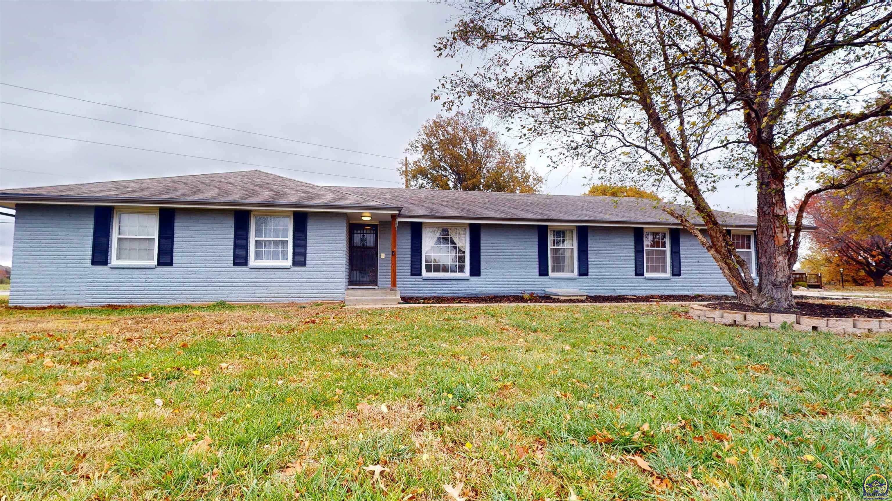 Property Photo:  6336 SW 21st Ter  KS 66614 