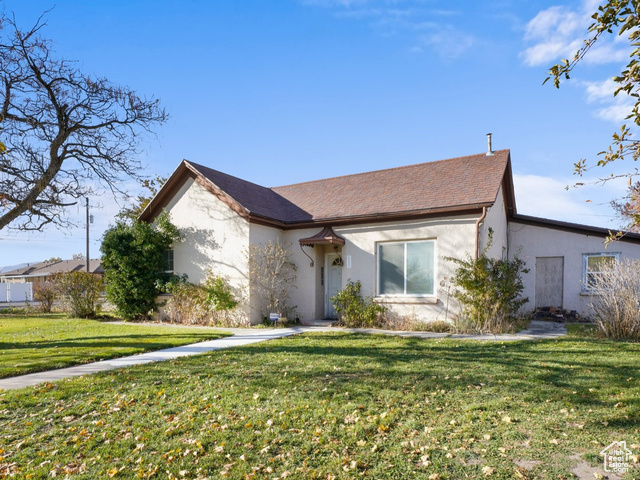 Property Photo:  517 N 200 E  UT 84043 