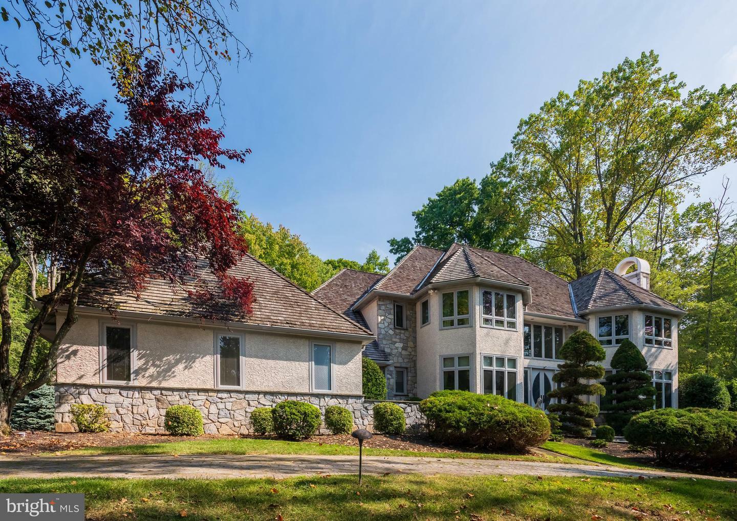 Property Photo:  46 Sleepy Hollow Drive  PA 19073 