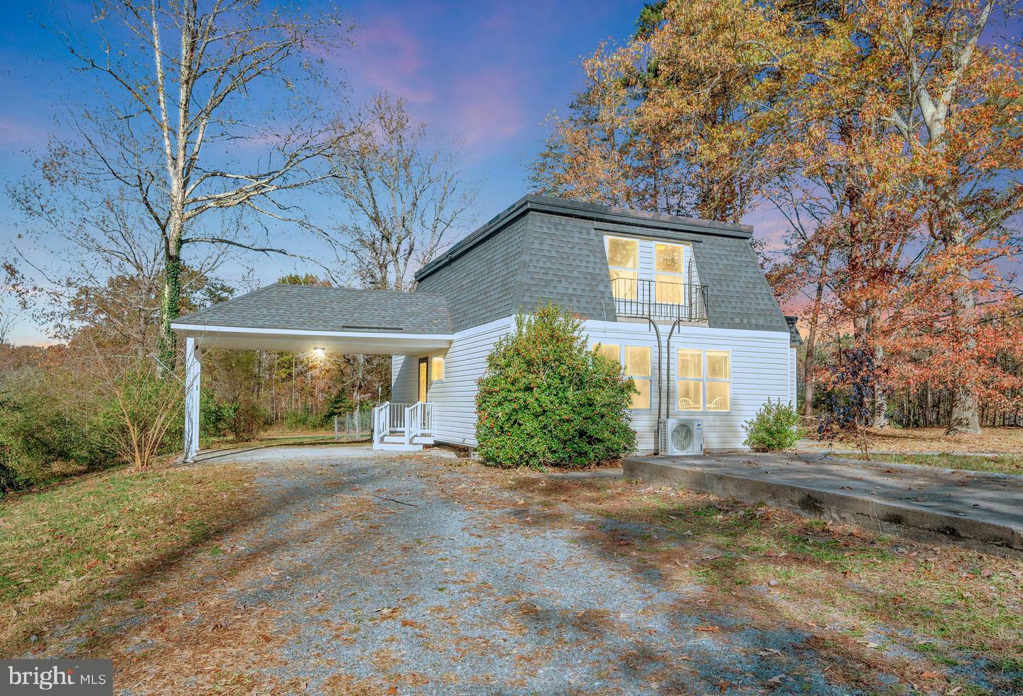 Property Photo:  152 Bays Farm Drive  VA 23093 