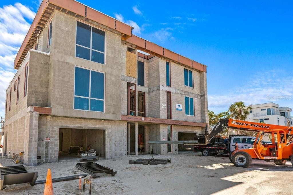 Property Photo: 6489 Gulfside Road FL 34228