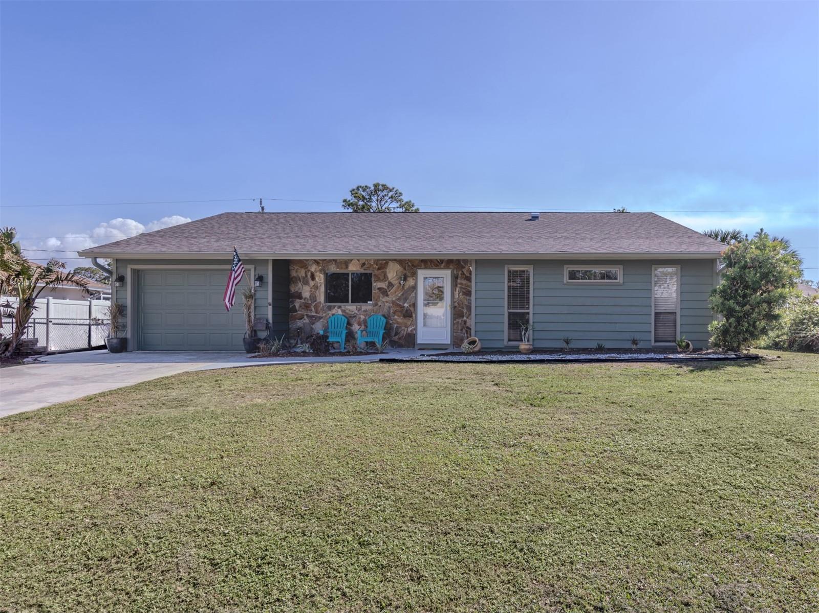 Property Photo: 1571 S Venice Boulevard FL 34293