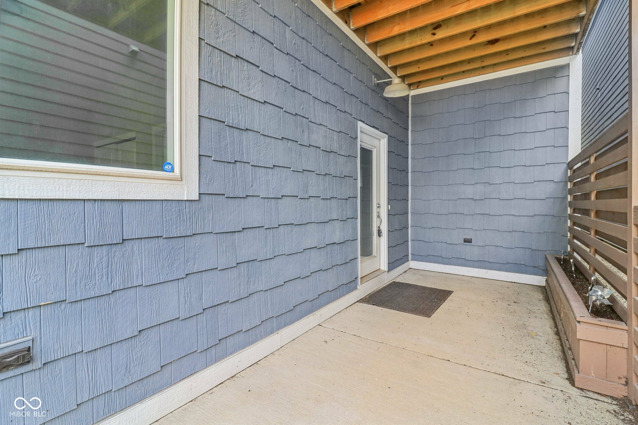 Property Photo: 1213 Cottage Avenue IN 46203