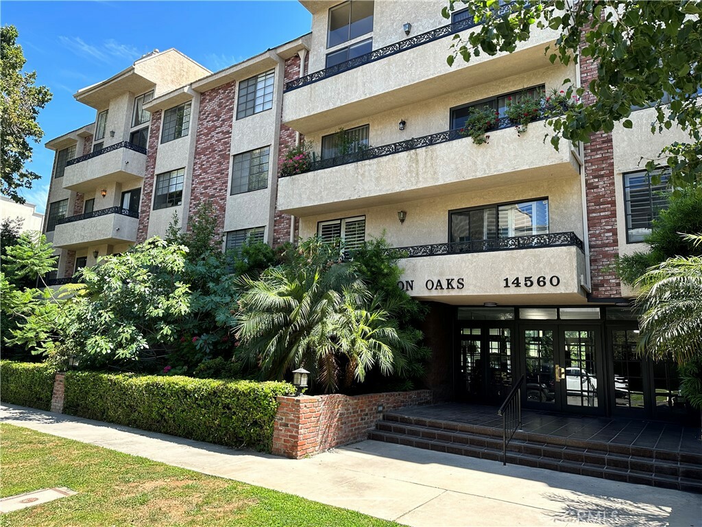 Property Photo:  14560 Benefit Street 301  CA 91403 