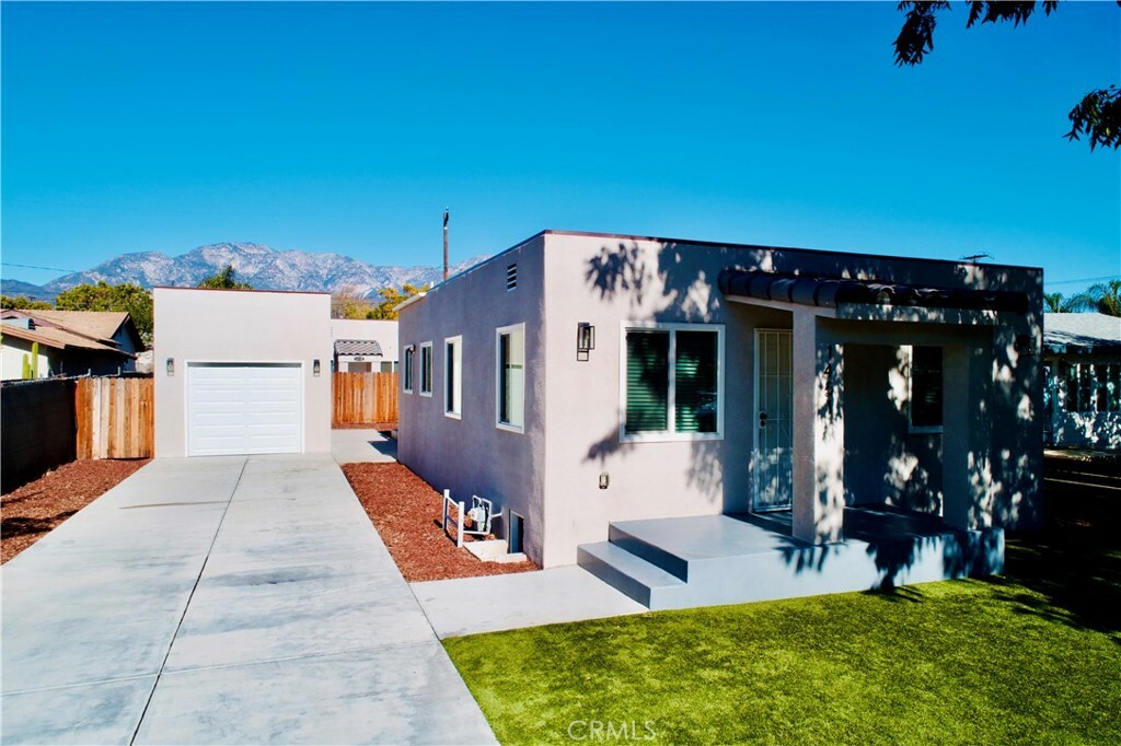 Property Photo:  1451 E 9th Street  CA 91786 