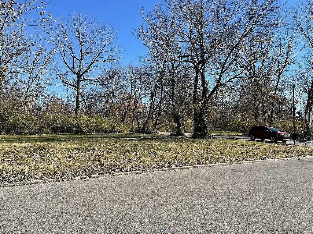Property Photo: 652 N 55th Street IL 62203