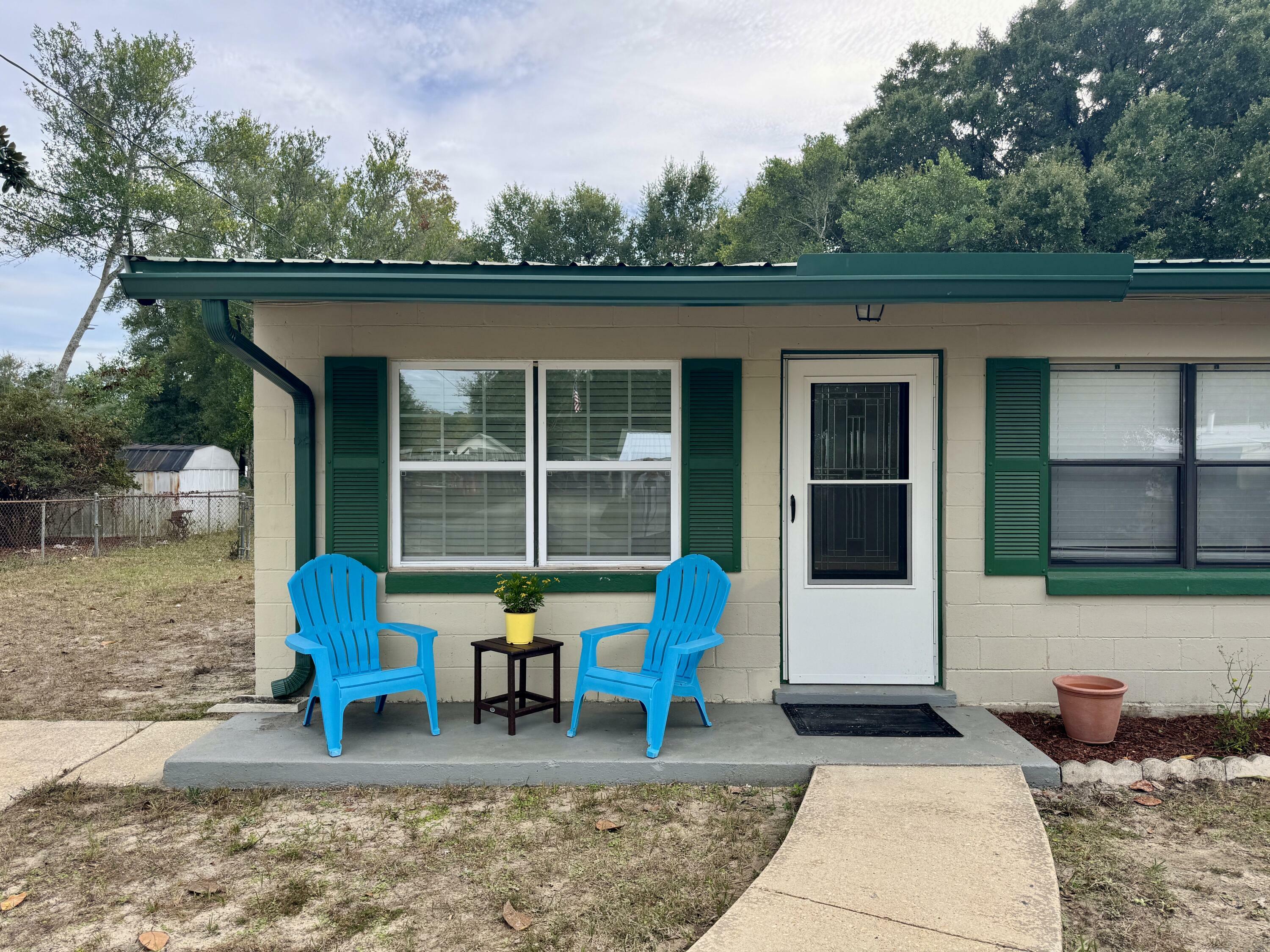 Property Photo:  415 Ed Street  FL 32547 