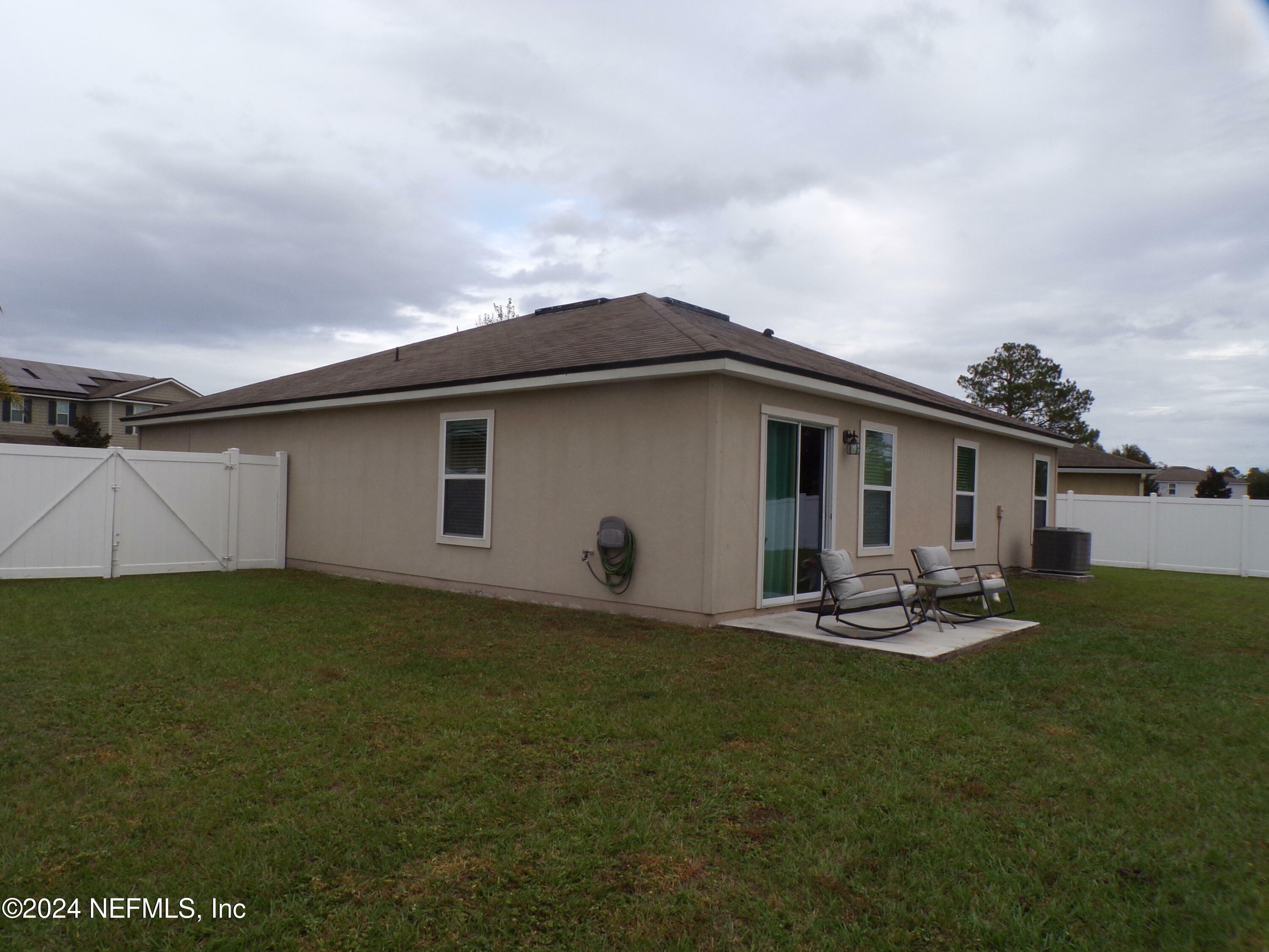 Property Photo:  3236 Canyon Falls Drive  FL 32043 