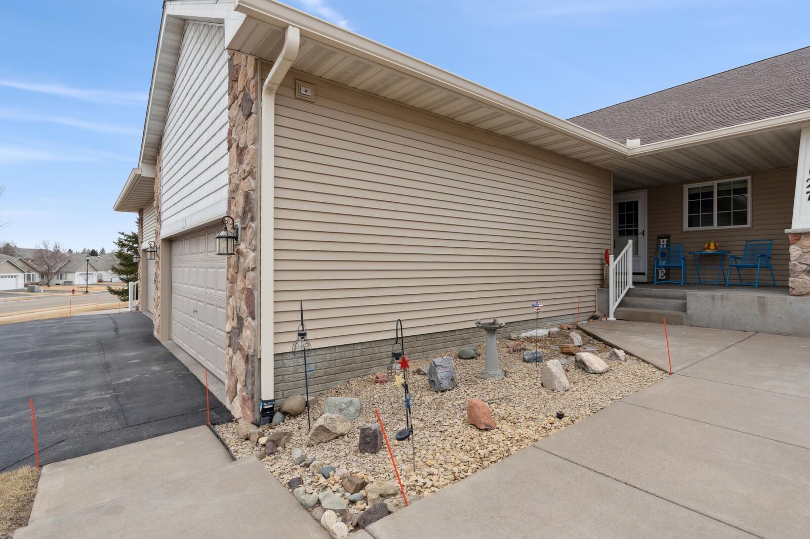 Property Photo: 127 Stratford Way WI 54016