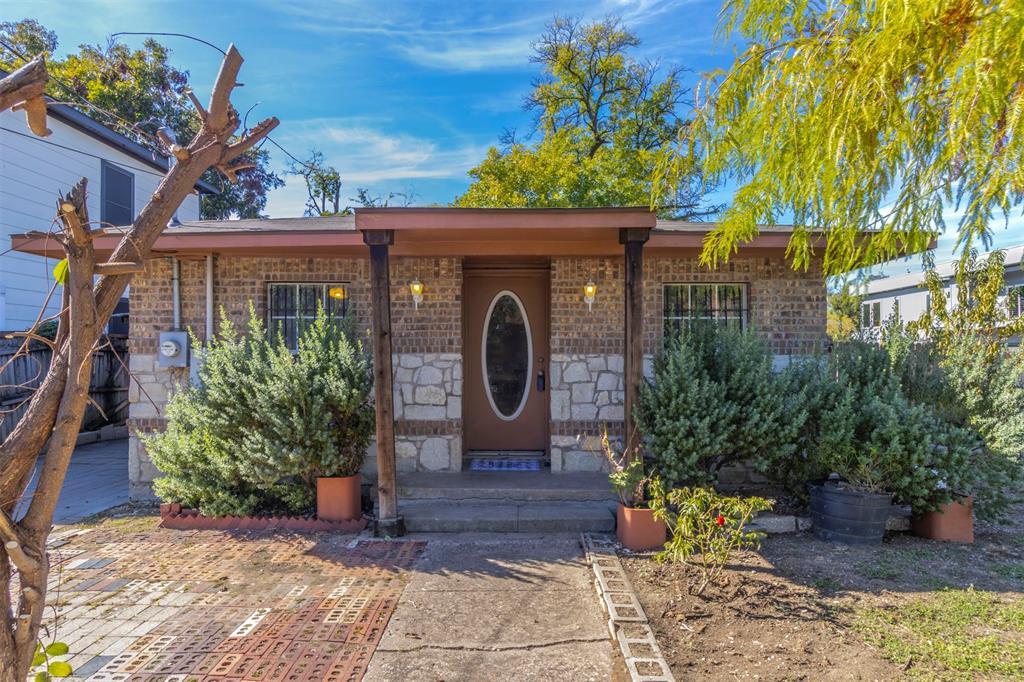 Property Photo: 3517 Chihuahua Avenue TX 75212